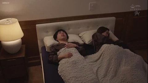 Riho Fujimori sleeps in bed with man, JAV DASS-475 incest scene