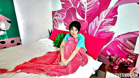 Kitty Lynn cozy in blanket on bed, SisLoves Me scene