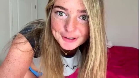 luluxoxo3 sexy blonde freckled teen smiling in tight top, hot stream