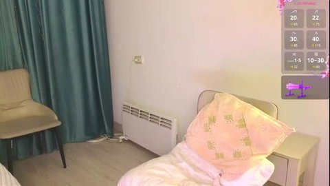 hey_herbal Asian babe in pink pillow bed, solo tease