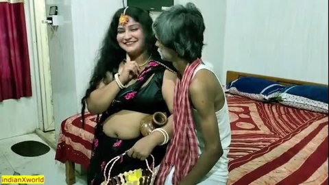 Indian TikTok model in black saree exposing belly in hot bedroom scene