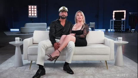 Jackie Diary: married blonde fucks massive black cock