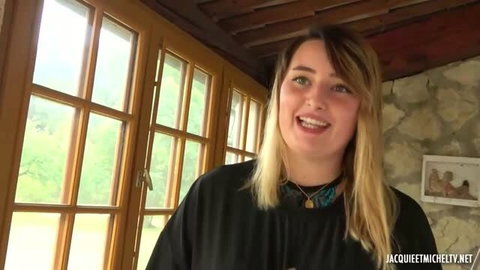 Davina Davina smiling in black top, amateur French porn thumbnail
