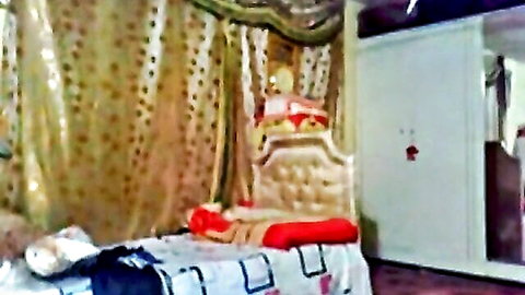 Iraqi amateur bedroom setup for intimate sex scene